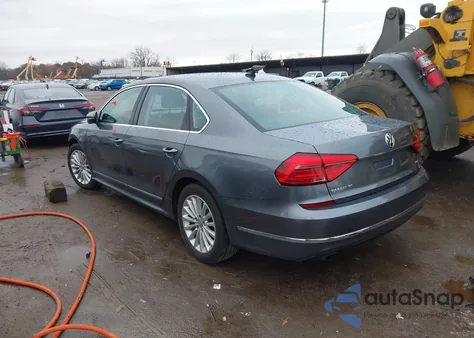 2016 Volkswagen Passat 1.8T Se из США, поврежденный, VIN 1VWBT7A38GC065377